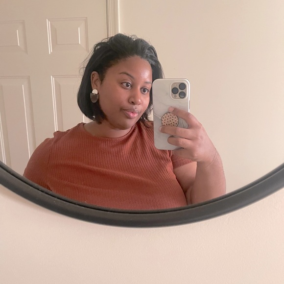 Meet your POSHER ♥️ - Picture 1 of 1
